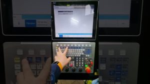 1. часть. 5 осевой контроллер ЧПУ серии HNC-848Di
