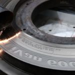 500 Вт импульсная лазерная чистка машины для очистки пресс-форм шин с вращением поворотного стола
