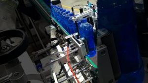 Auto Glas Wasser Flaschen Positionierungs Etikettiermaschine Autoamtischer Flaschenetikett Applikato