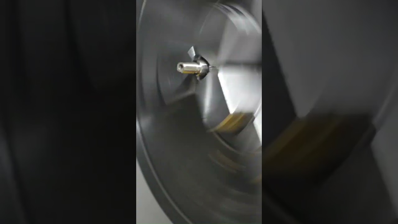 Авария ЧПУ, сломало заготовку #металлообработка #diy #фрезерный #токарныйстанок #cnc #токарка #jet