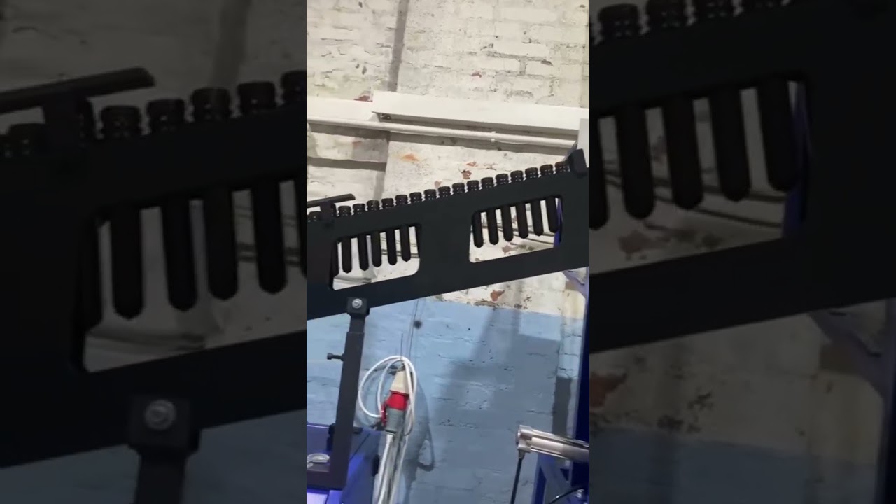 Автомат выдува Пэт тары ( загрузка Преформы)