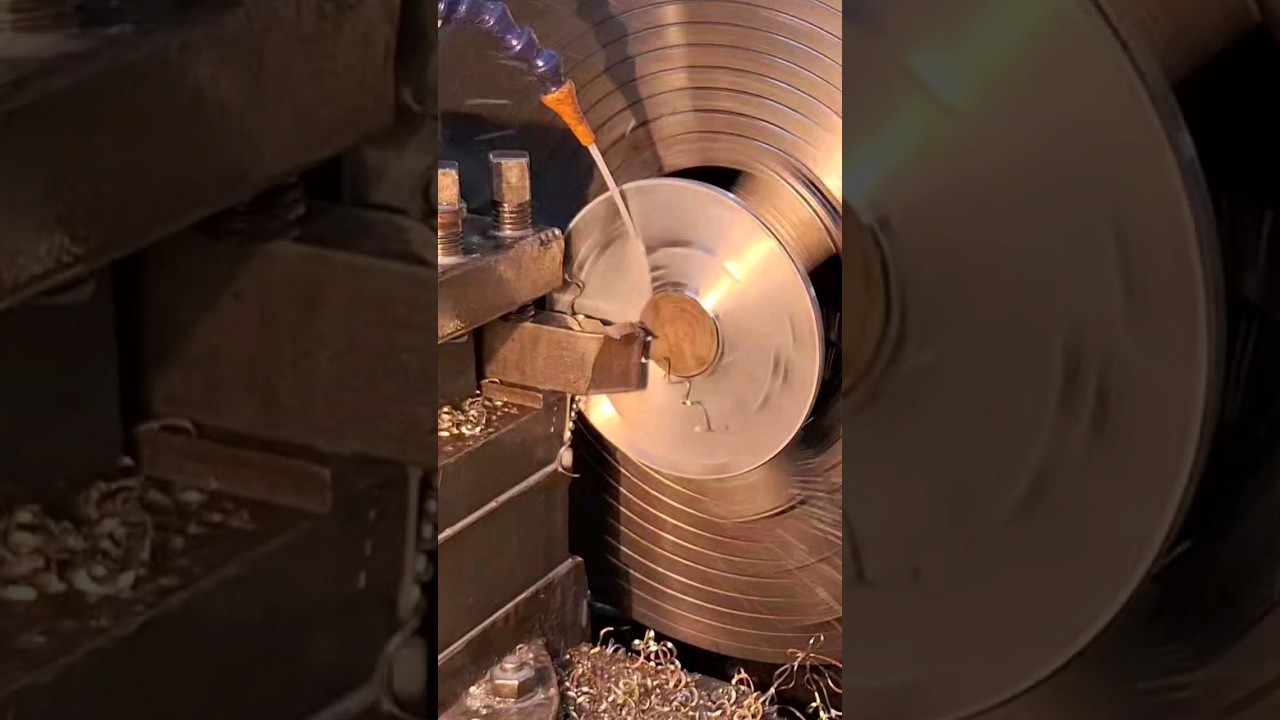 Chipping of the upper surface. Lathe.Выкрашивание верхней поверхности.Токарный станок.