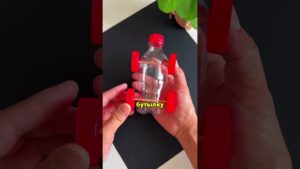 Дедушка сделал машинку из бутылки за 5 минут #ребенок #развитие #дети #ссср #совет #советы #игра