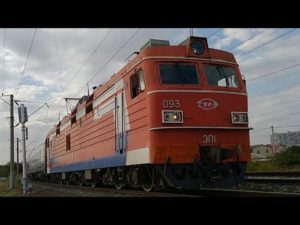 ЭП1-093 С пассажирским поездом 014Ж Саратов - Адлер