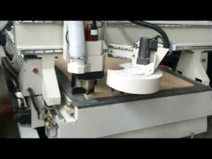 Фрезерный станок ЧПУ с автоматической сменой инструмента карусельного типа