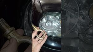 Где куда и КАК цеплять буксировочный крюк на автомобиле golf 4!