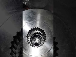 Изготовление шестерни на зубодолбежном станке / Making pinion on a gear shaper