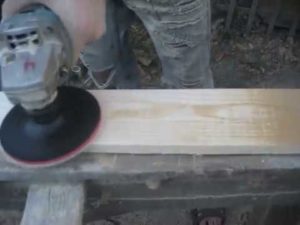Как шлифовать дерево болгаркой с опорной тарелкой