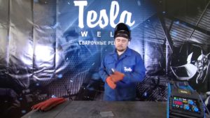 Как варить аргонно дуговой сваркой черный металл толщиной 4 мм. Аппарат Тесла ТИГ ММА 254.