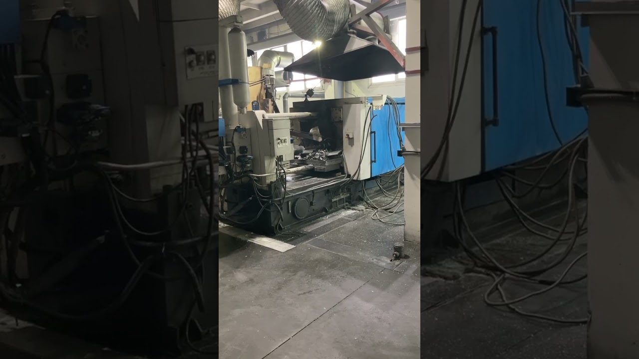 Литейная машина льёт сложные алюминиевые корпуса под давлением