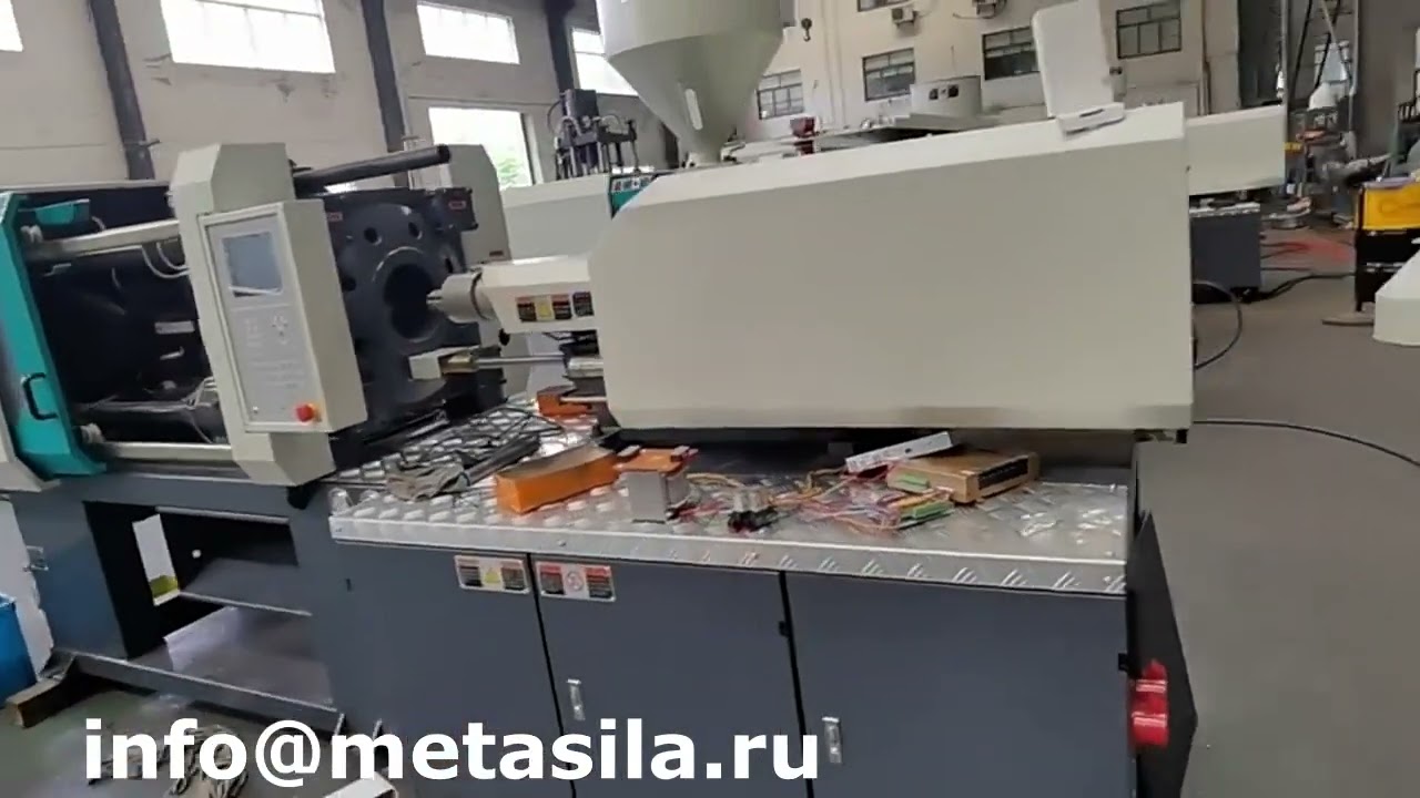 Машина для литья пластмасс под давлением