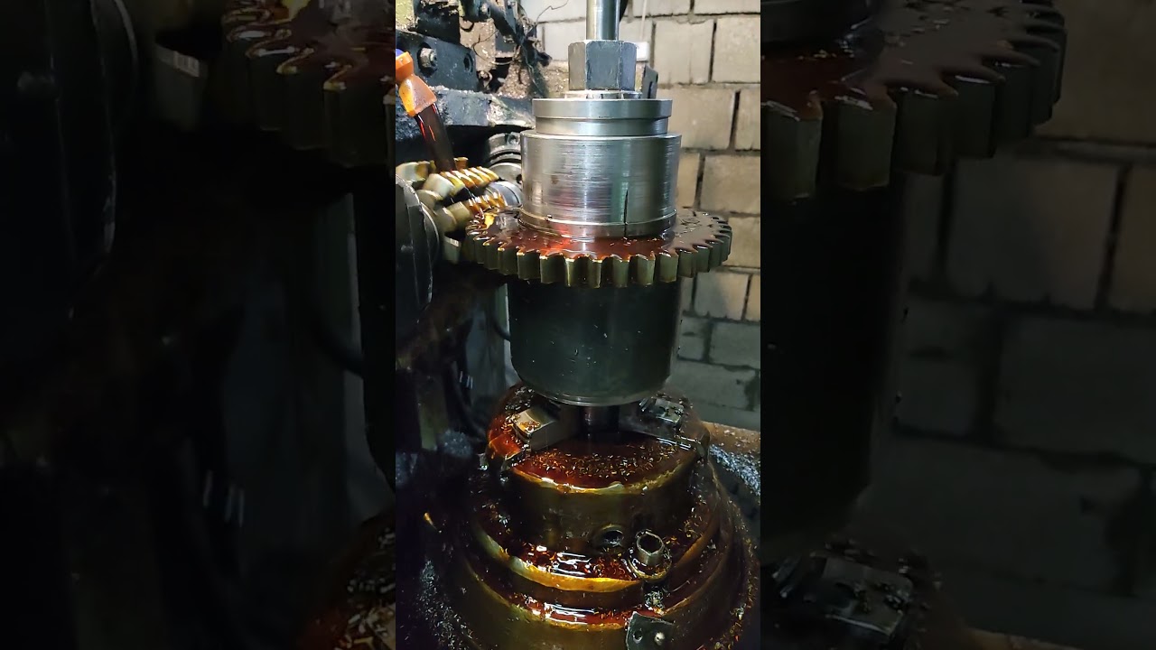 MrAnatol Rascu Серёзный процесс зубофрезеровки