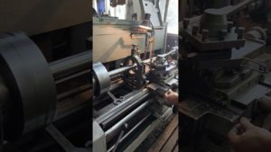MrAnatol Rascu Токарная обработка вала в люнет #machine #shortsvideo #shortvideo #tech #technology