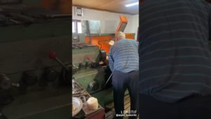 New Holland / Токарные работы / Токарь / Искусство работы по металу / Профессор токарного дела ☝️