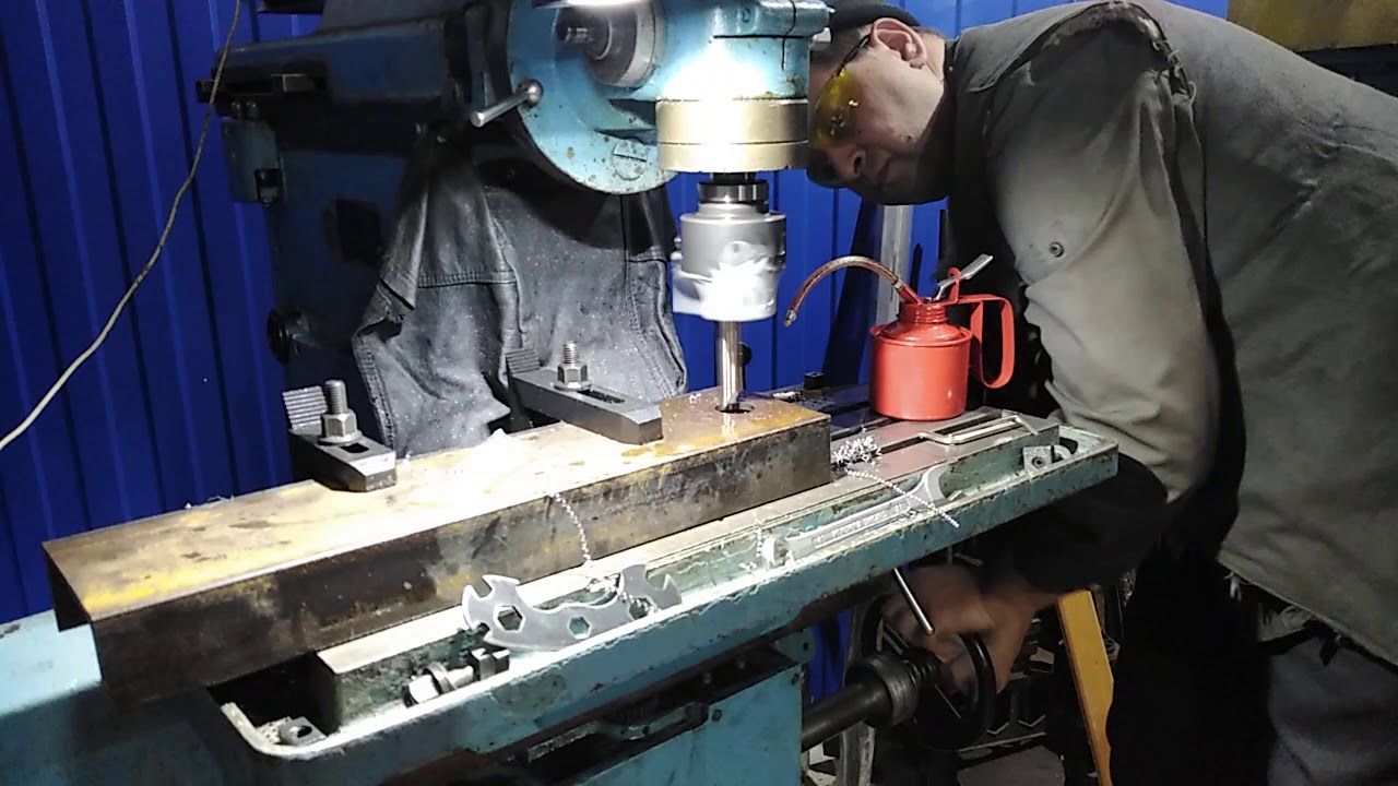 Новый скилл. Расточка отверстий на фрезерном.