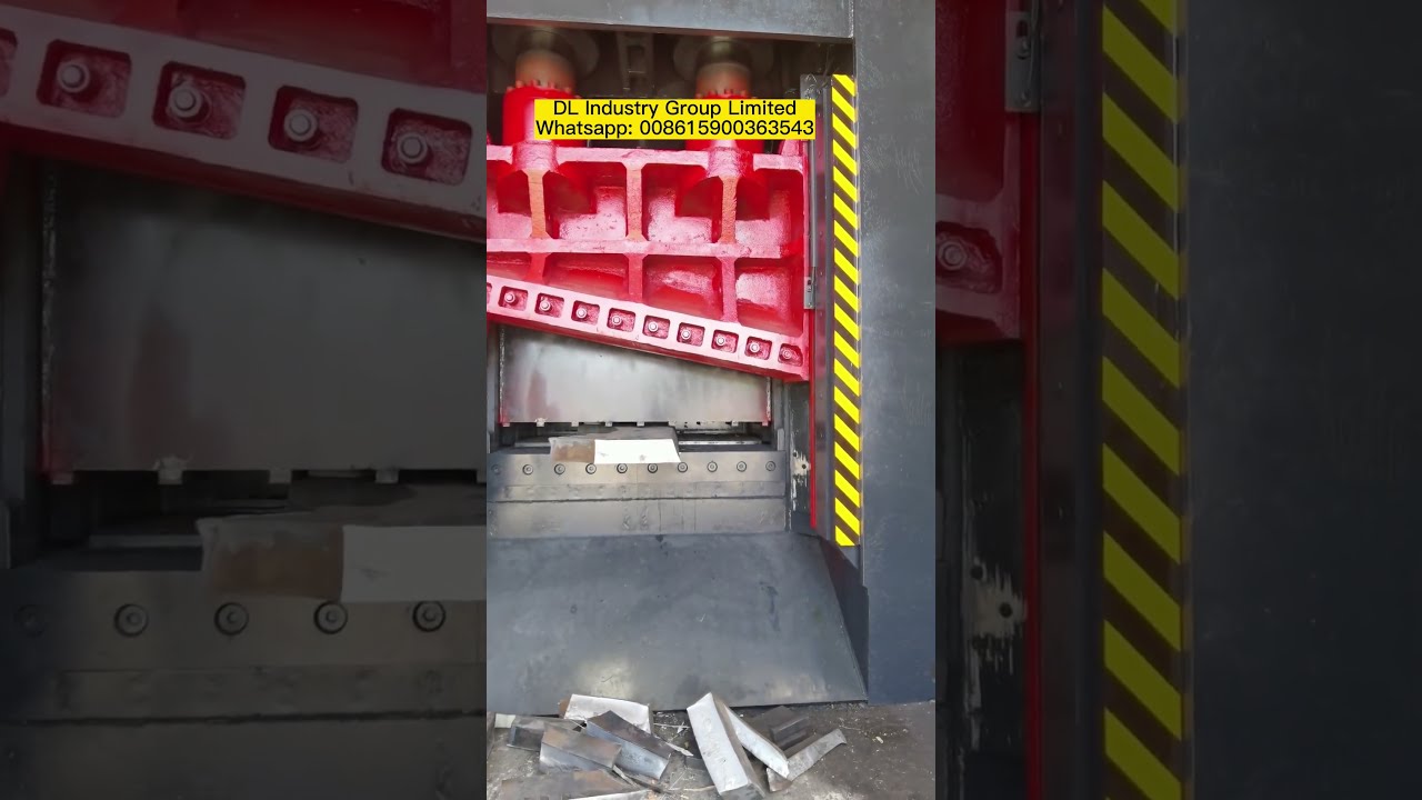 Powerful 1000 ton Gantry Guillotine Scrap Metal Shear Cut 14 cm Steel #guillotineshear #metalshear