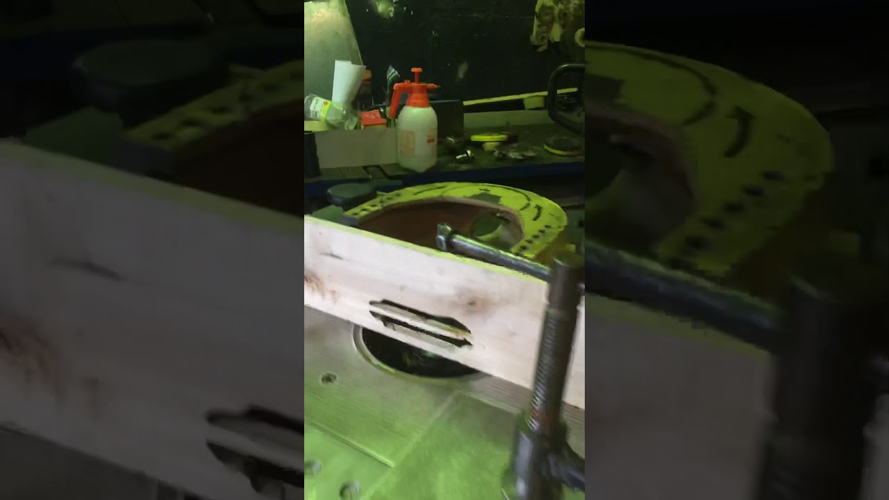 Продается фрезерный станок Ф-130-04