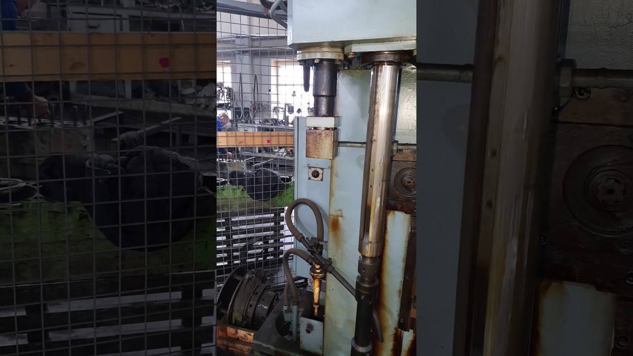 Продам 3К833 хонинговальный станок