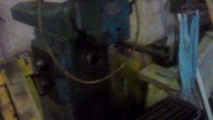 Продаю фрезерный станок UG-9 в работе видео №1