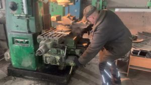 Продажа вертикально фрезерный станок 6Р12