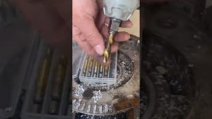 Простой способ сделать отверстие с резьбой в металле