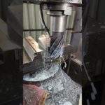Работает цилиндрическая фреза #shortvideo #shortsvideo #engineer #sorts#shorts #short  #tech # #cnc
