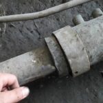 Разборка и устройство цилиндра выдвижения секций стрелы.