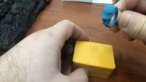Разрезали резиновую пресс-форму Кольцо Картье, Милабо.