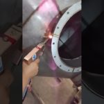 Ручной сварщик тела автомобиля лазерной сварки подвергает механической обработке Сс 1000-1500В
