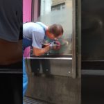 Шлифовка стекла.