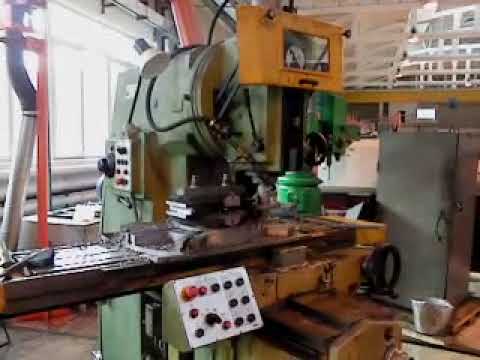 Станок 6т12. Фрезеровка клина-обоймы для задвижки на 300 мм(2 операция).(2009 год)