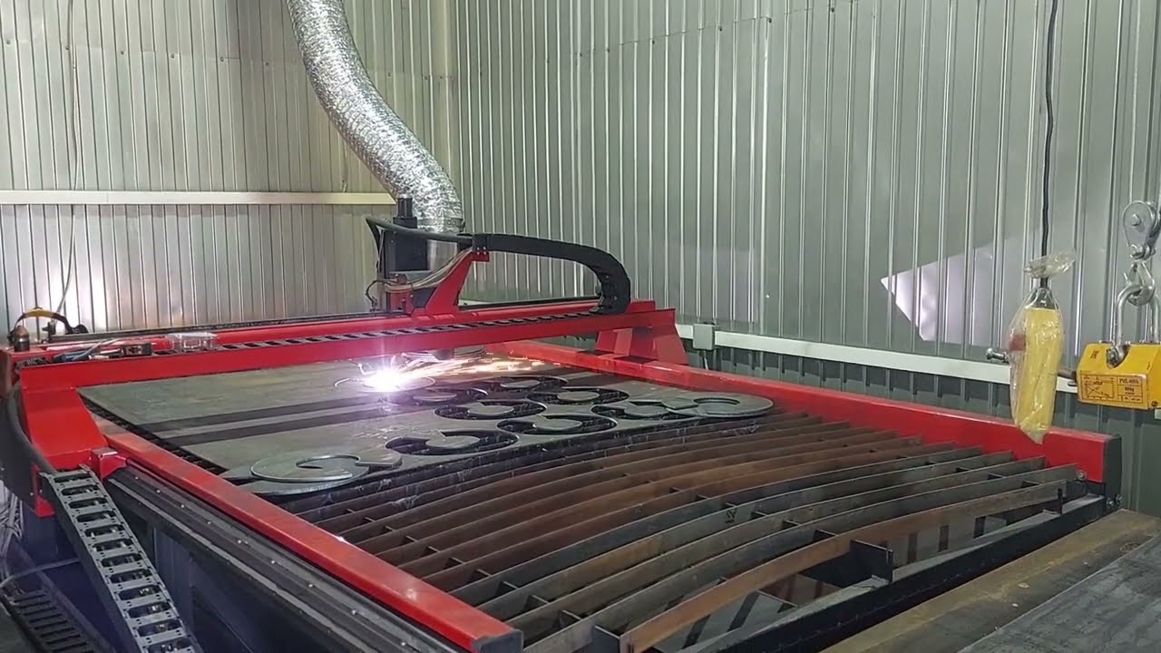 Станок плазменной резки ЧПУ АРИА СПР 15/30 с источником АРИА PnevmoCut PC 140.