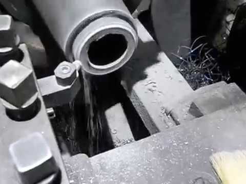Токарная обработка композита карбида кремния эльборовым резцом. Turning composite Alborova cutter.