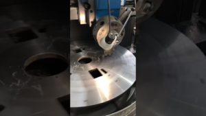 Токарная обработка металла - видео материал на тему металлообработки. Metal turning.