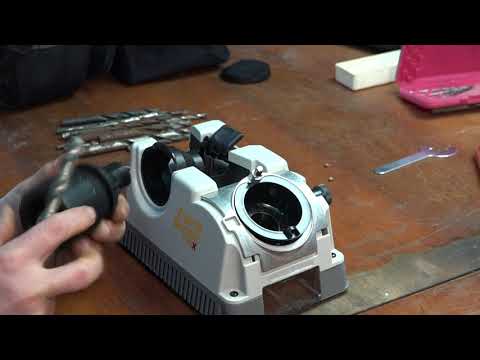 Заточной станок Drill Doctor 750 X в домашней мастерской
