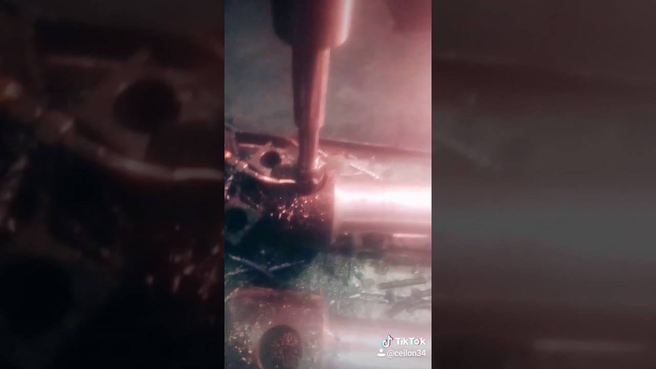 Зенкерование отверстия под подвеску.