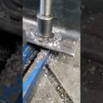 Зенкерование отверстия в стальном уголке.