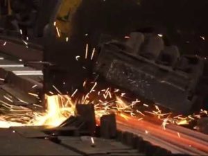 "Люди, которые делают металл": Михаил Михалёв - резчик горячего металла сортопрокатного цеха