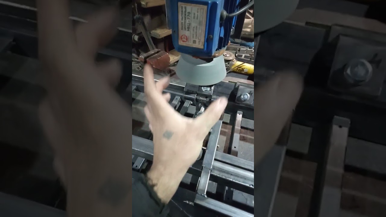 собрали станок для заточки ножей рубанков ,...регулировка